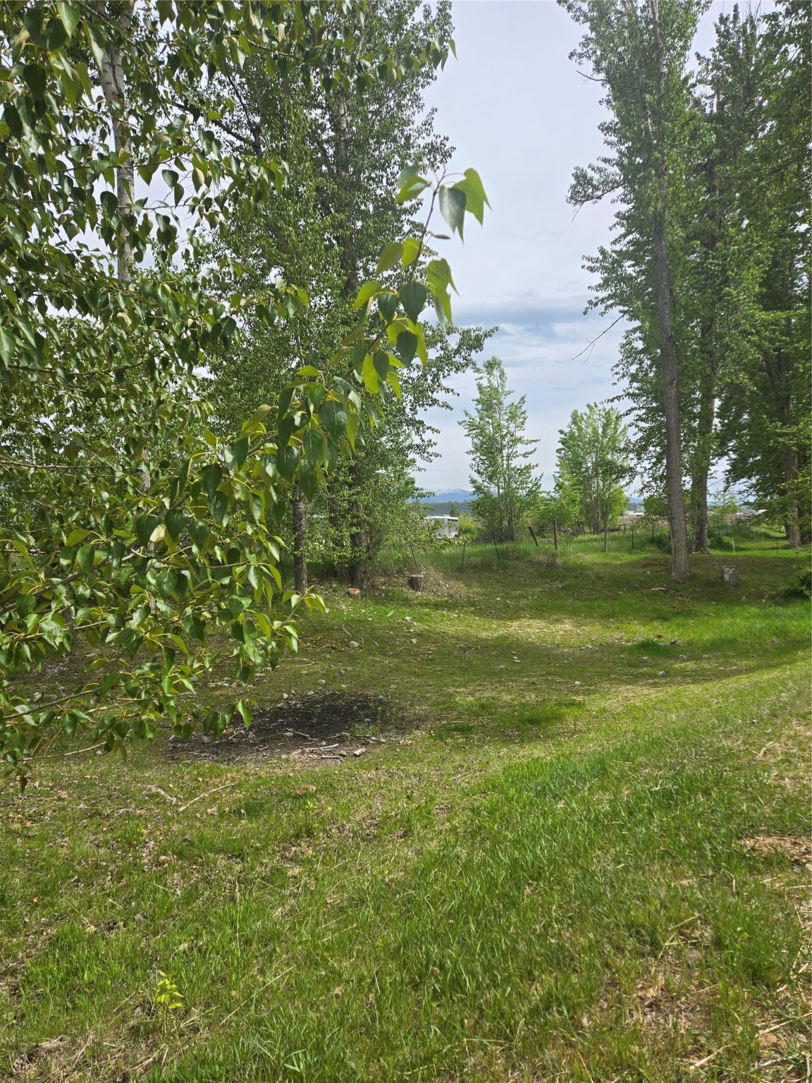 Tract 4 E 2nd Street