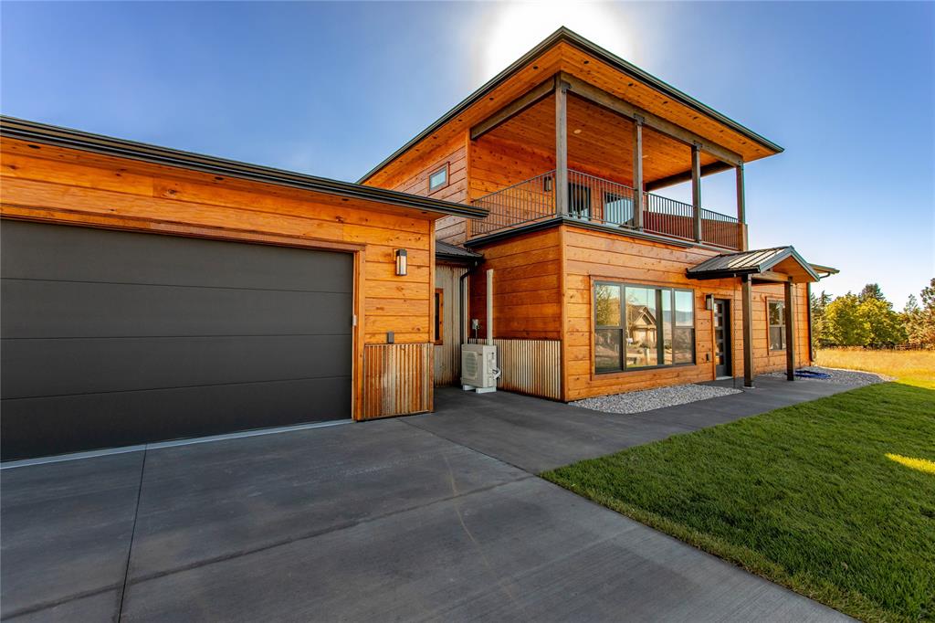 110 Longlake Drive