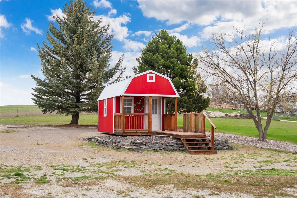 Photo of 2149 US Hwy 2 W, Kalispell, MT 59901 (MLS # 30069135)