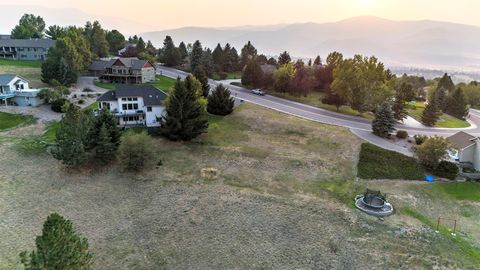 Tiny photo for 6222 Hillview Way, Missoula, MT 59803 (MLS # 30069541)