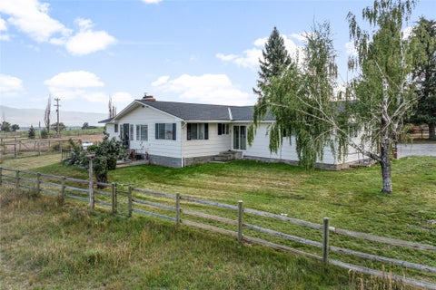 Tiny photo for 803 Indian Prairie Loop, Victor, MT 59875 (MLS # 30077022)