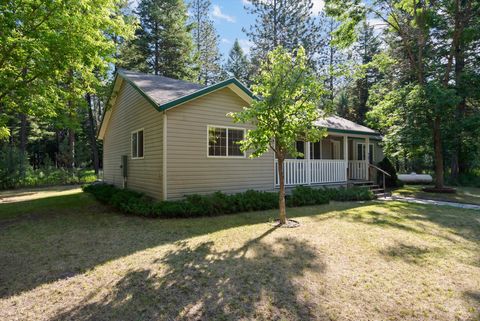 Photo of 701 Legacy Lane, Columbia Falls, MT 59912 (MLS # 30055224)