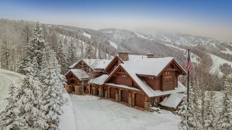 Tiny photo for 307 Northern Lights Drive, Whitefish, MT 59937 (MLS # 30064247)