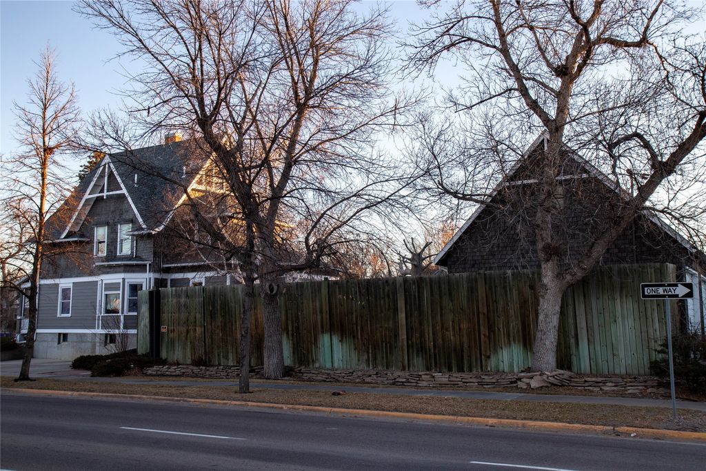 Photo of 1400 2nd Avenue N, Great Falls, MT 59401 (MLS # 30065411)