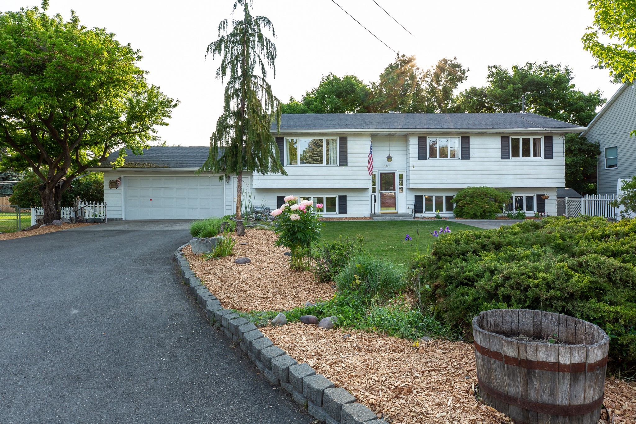 3821 Dore Lane