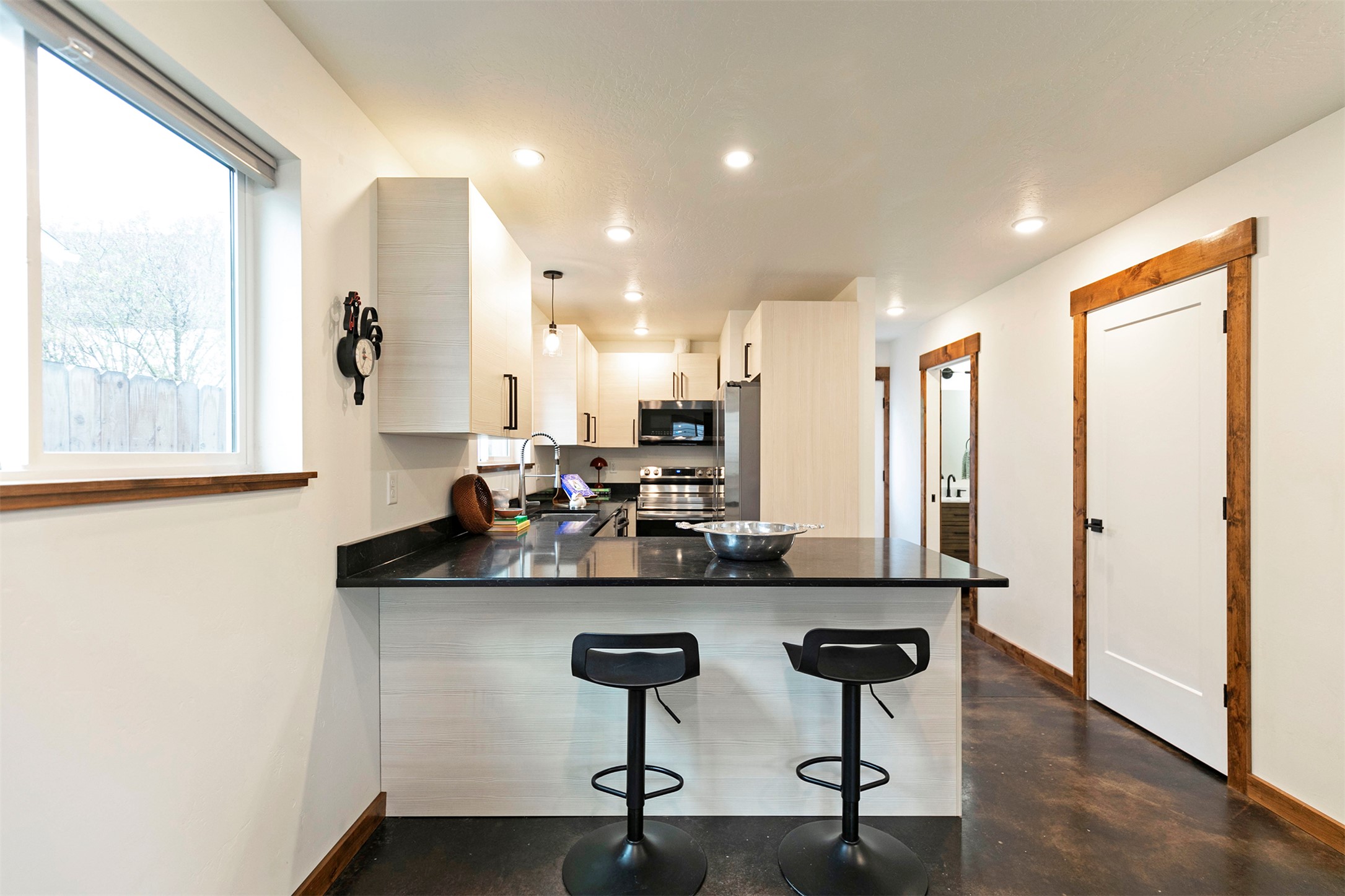 1410 S 5th Street W