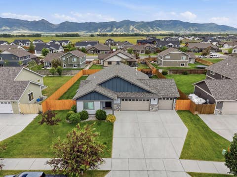 Photo of 1704 Shelby Avenue, Belgrade, MT 59714 (MLS # 30074816)