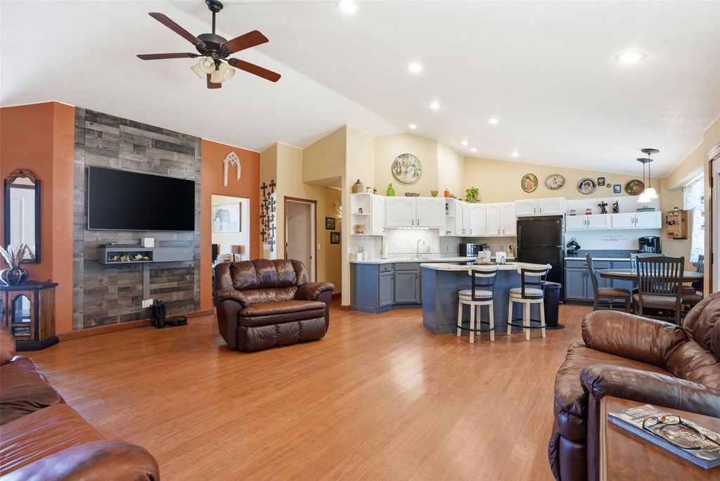 Photo of 231 Merganser Lane, Hamilton, MT 59840 (MLS # 30067270)