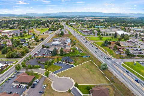 Photo of 111 Westview Park Place, Kalispell, MT 59901 (MLS # 30054815)
