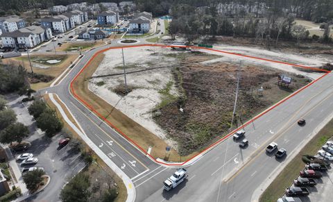 Homes For Sale - 139 Robert Smalls Parkway<br/> Beaufort, SC 29906