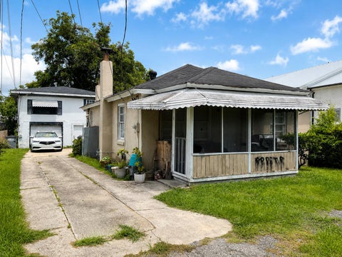 Multifamily For Sale - 2708 Meeting Street Road #A, B<br/> North Charleston, SC 29405