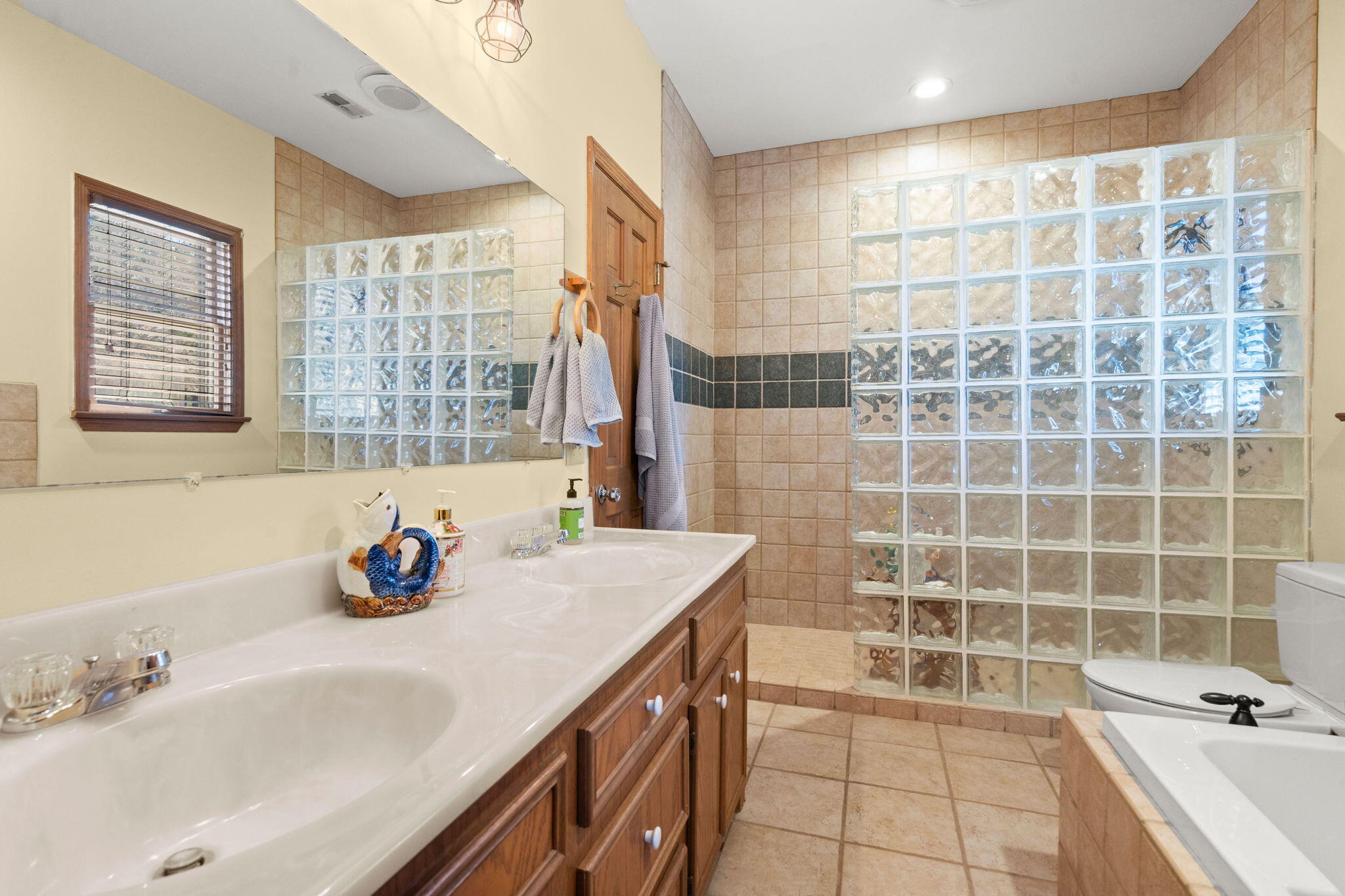 732 Lindhaven Drive, Pineville, South Carolina image 29