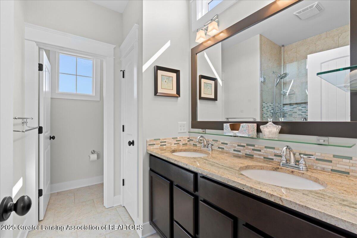 Dewitt, Michigan 48820, United States, 6 Bedrooms Bedrooms, ,4 BathroomsBathrooms,Residential,Active,197020