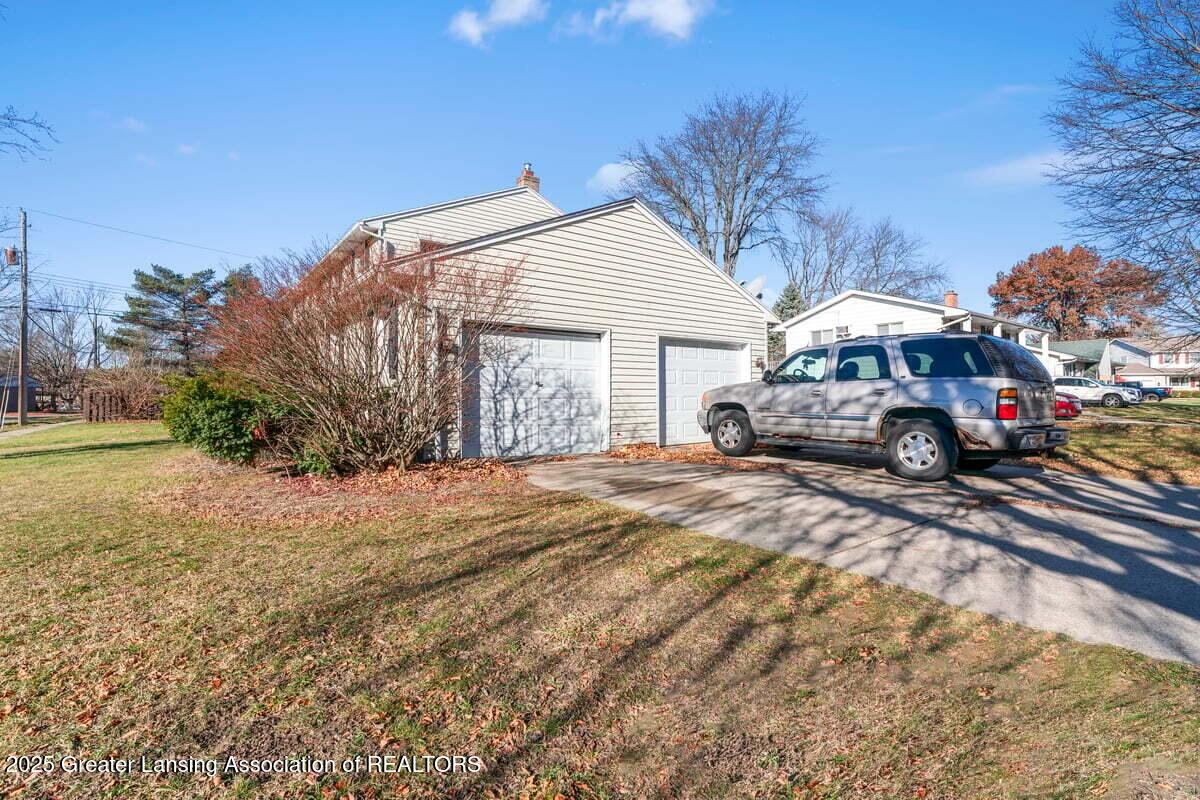 Lansing, Michigan 48911, United States, ,1 BathroomBathrooms,Residential,Coming Soon,242658