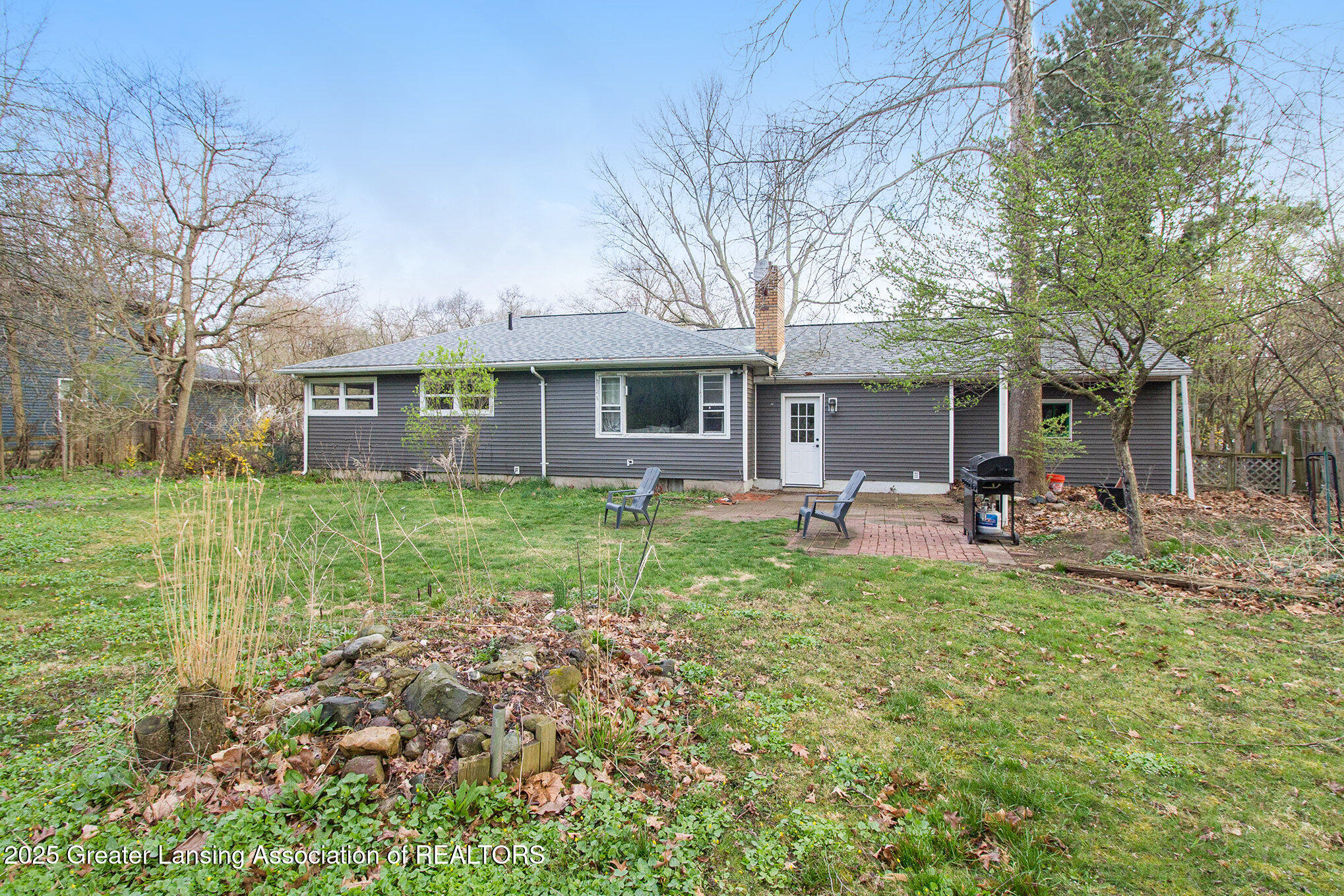 Okemos, Michigan 48864, United States, 3 Bedrooms Bedrooms, ,3 BathroomsBathrooms,Residential,Pending,113152