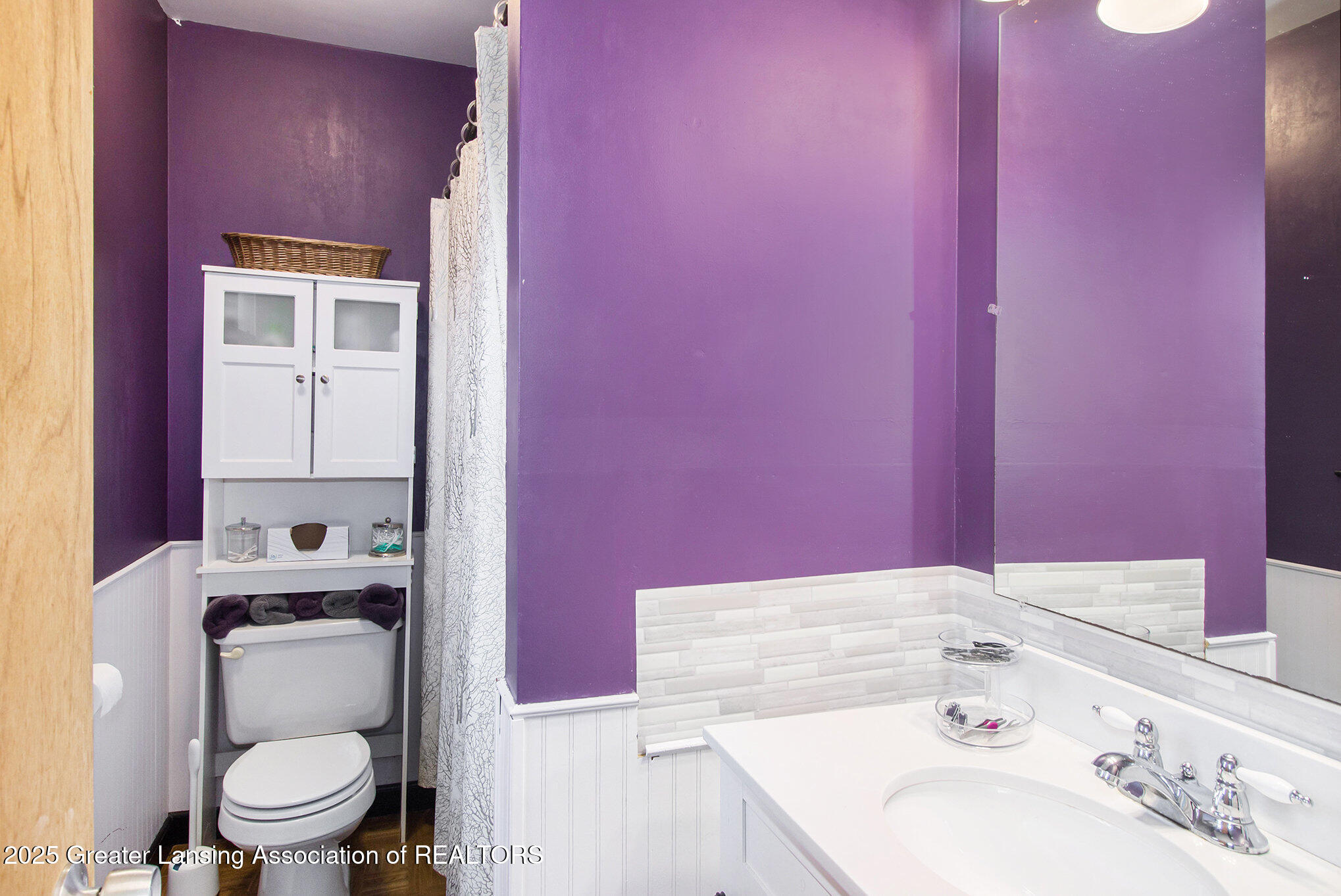 Okemos, Michigan 48864, United States, 3 Bedrooms Bedrooms, ,3 BathroomsBathrooms,Residential,Pending,113152