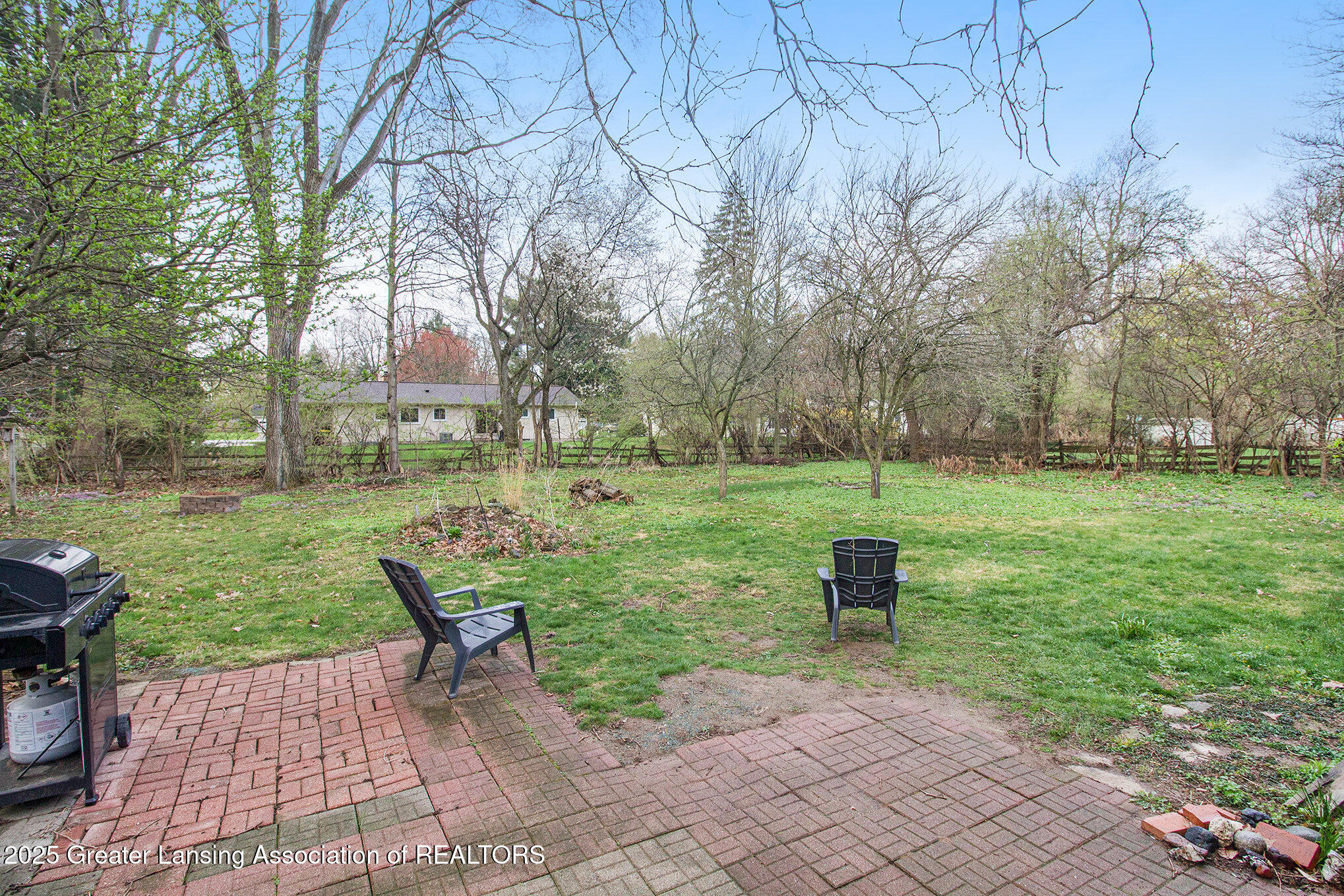 Okemos, Michigan 48864, United States, 3 Bedrooms Bedrooms, ,3 BathroomsBathrooms,Residential,Pending,113152