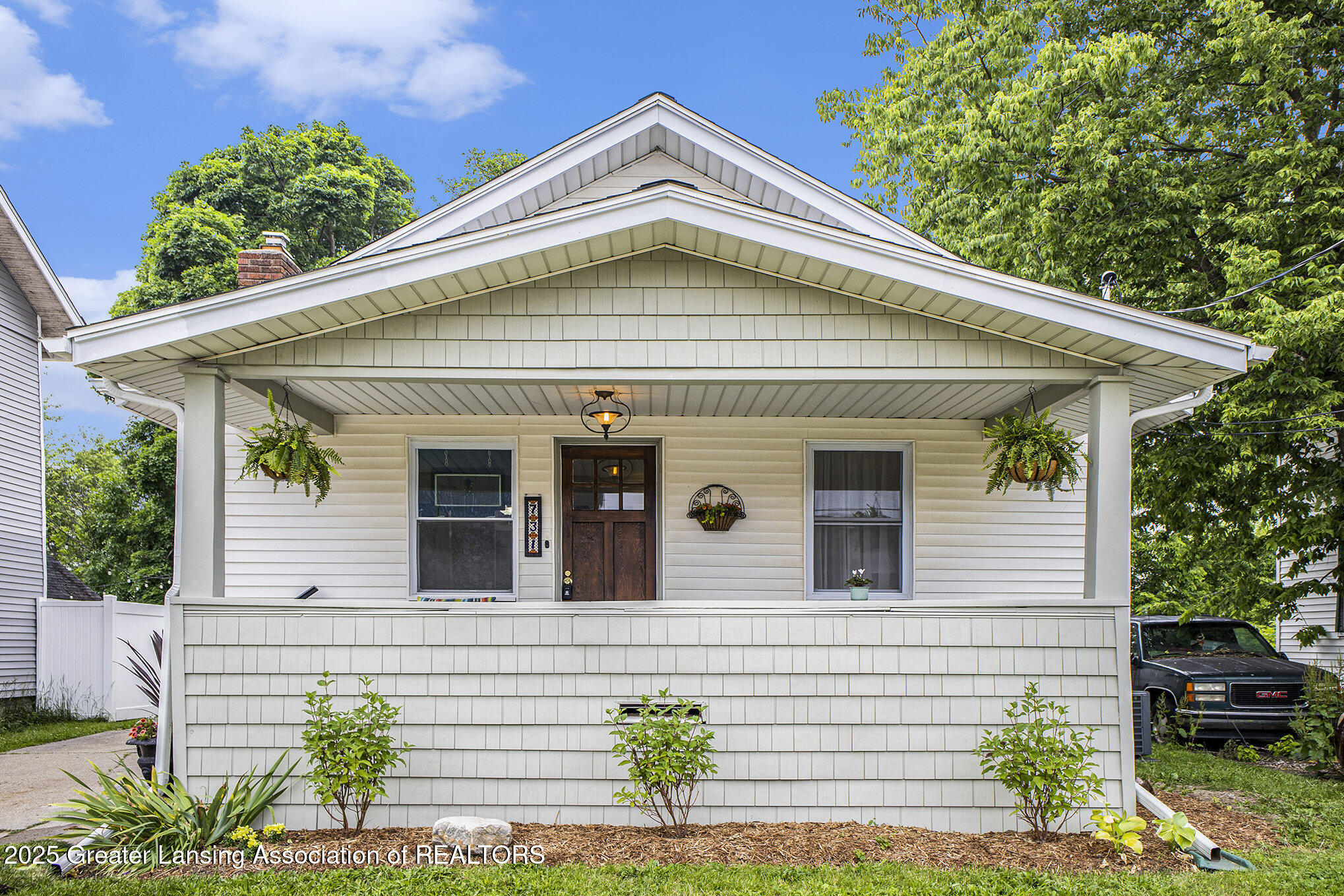 Lansing, Michigan 48915, United States, 2 Bedrooms Bedrooms, ,1 BathroomBathrooms,Residential,Pending,149349