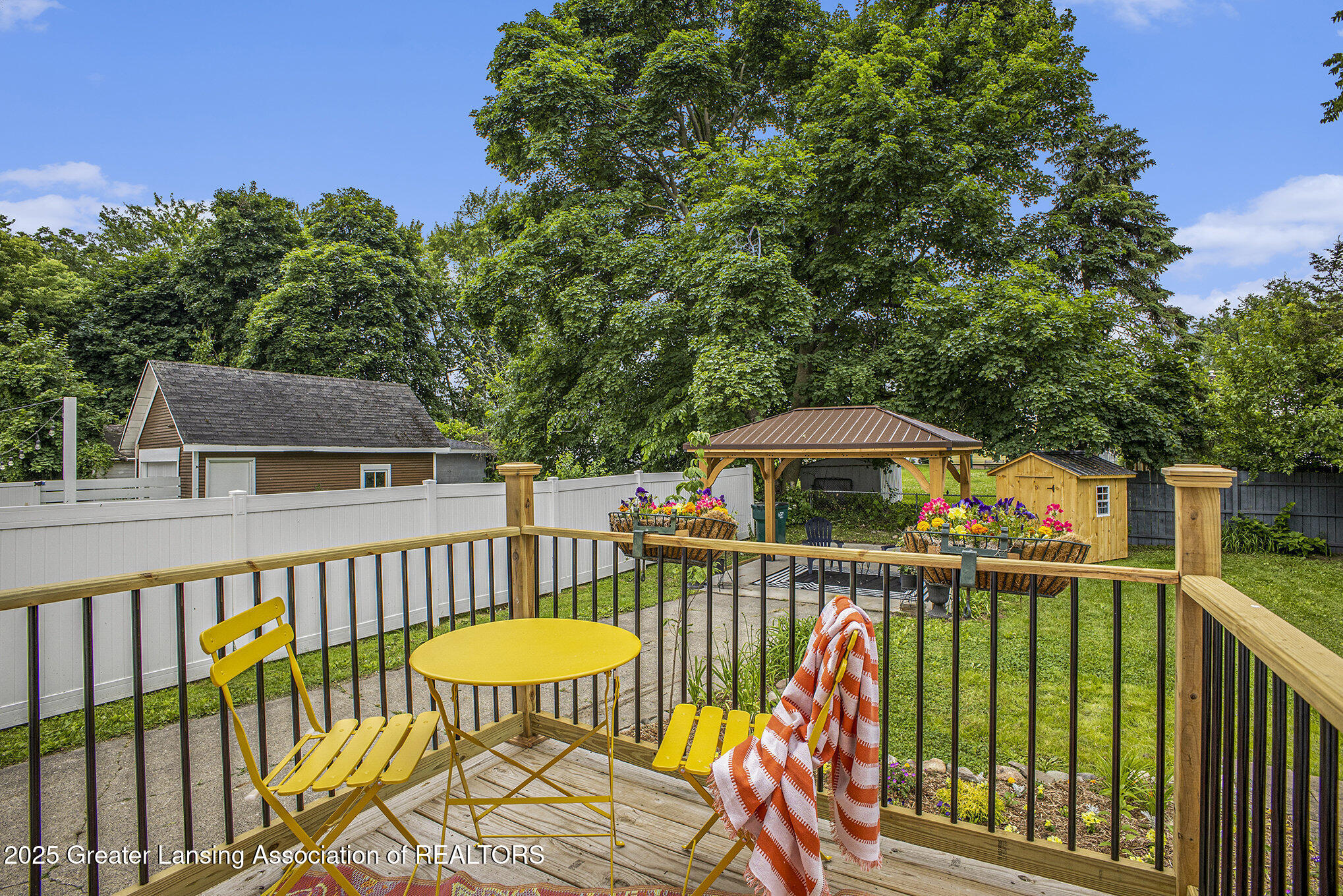 Lansing, Michigan 48915, United States, 2 Bedrooms Bedrooms, ,1 BathroomBathrooms,Residential,Pending,149349