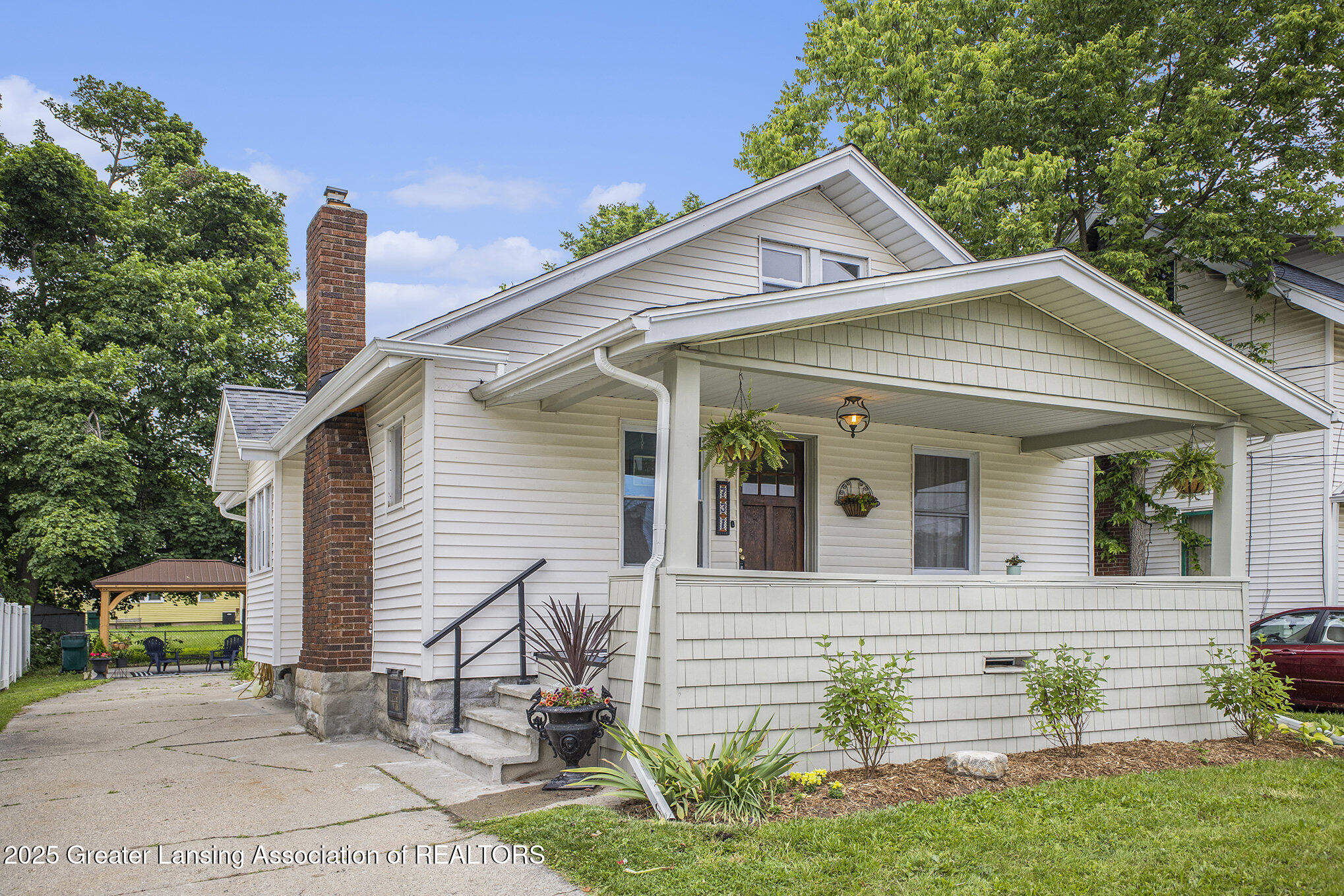 Lansing, Michigan 48915, United States, 2 Bedrooms Bedrooms, ,1 BathroomBathrooms,Residential,Pending,149349