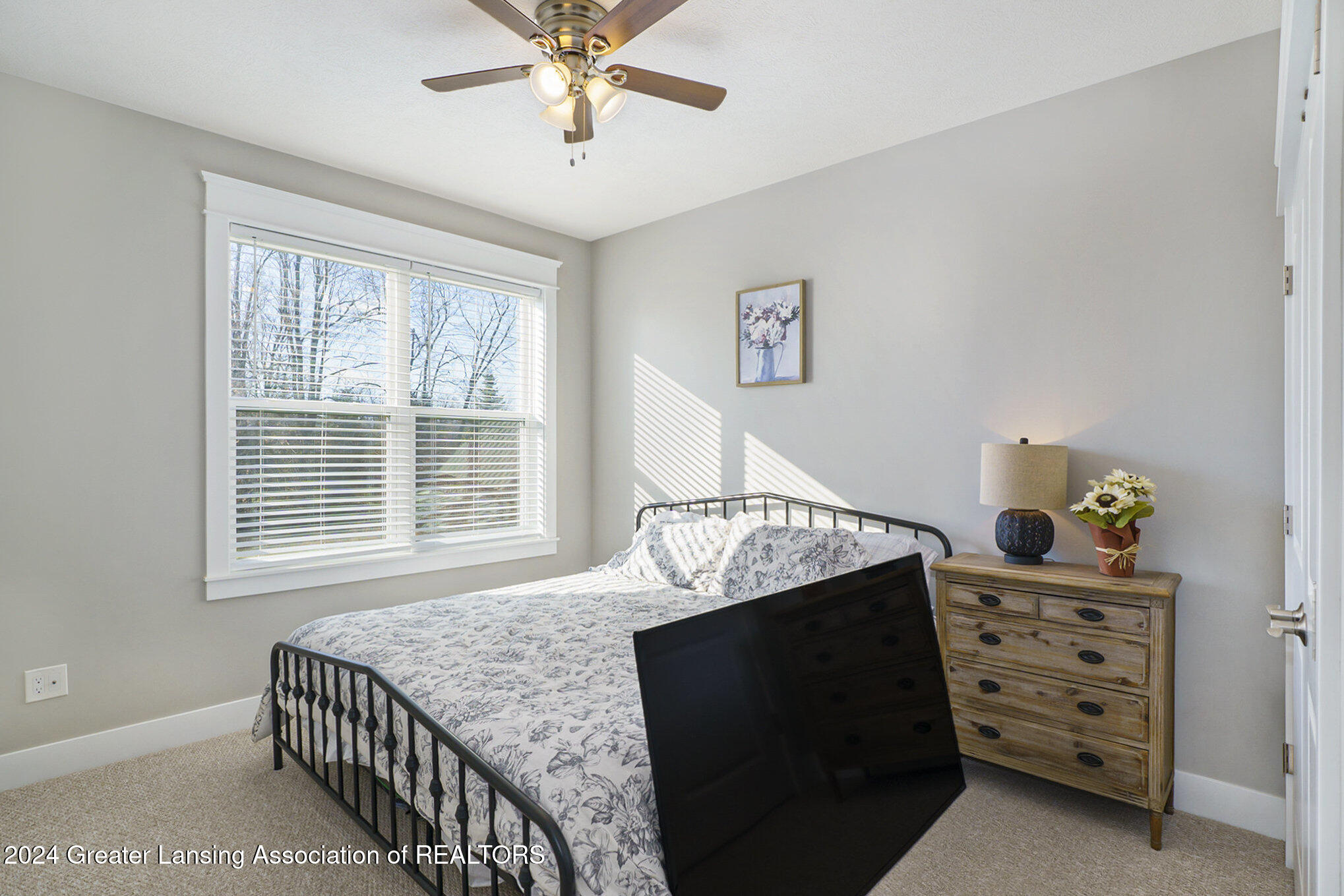 Bath, Michigan 48808, United States, 5 Bedrooms Bedrooms, ,4 BathroomsBathrooms,Residential,Active,21922