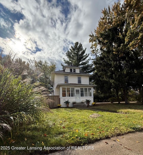 Photo for 2341 N Grand River Avenue