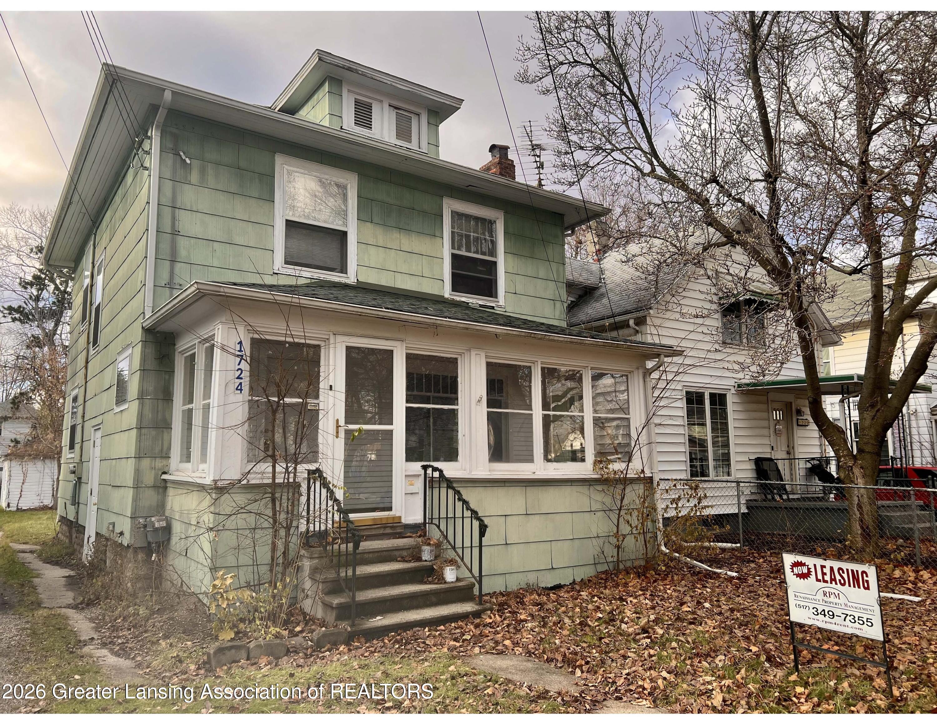 Photo 1 of 20 — 1724 Maplewood Avenue, Lansing, MI 48910