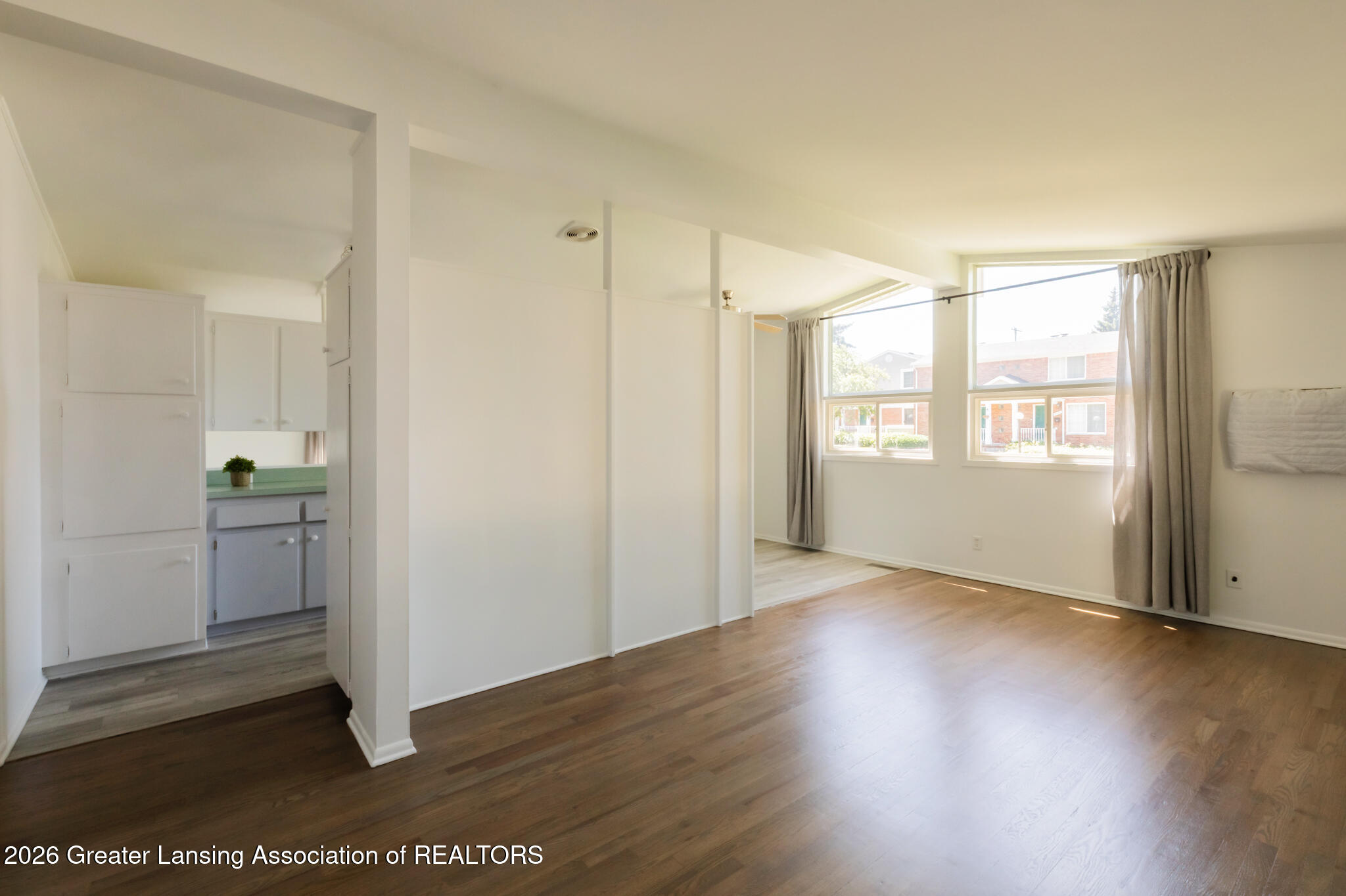 1004 N Magnolia Avenue - Photo 3