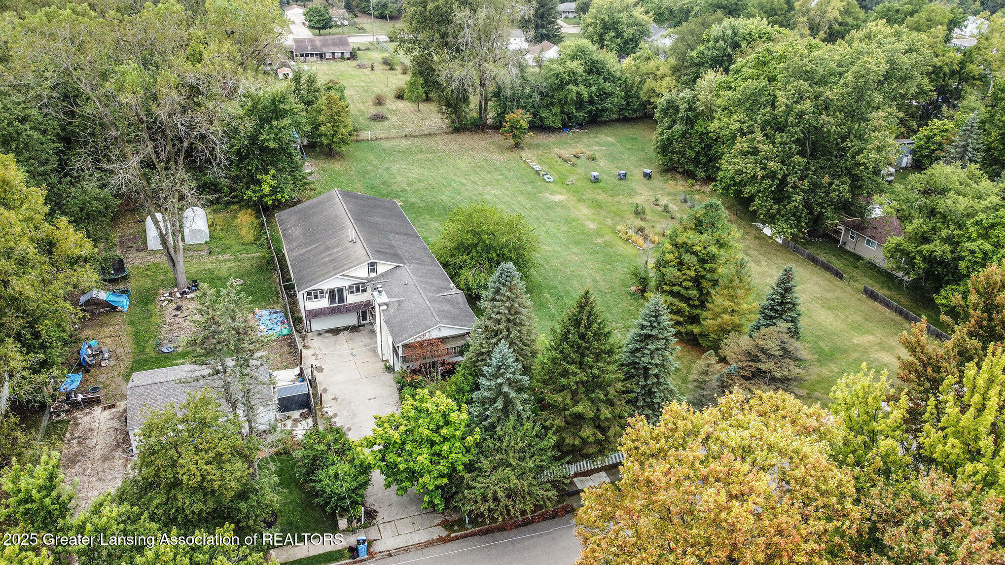 Lansing, Michigan 48911, United States, 5 Bedrooms Bedrooms, ,3 BathroomsBathrooms,Residential,Active,217351