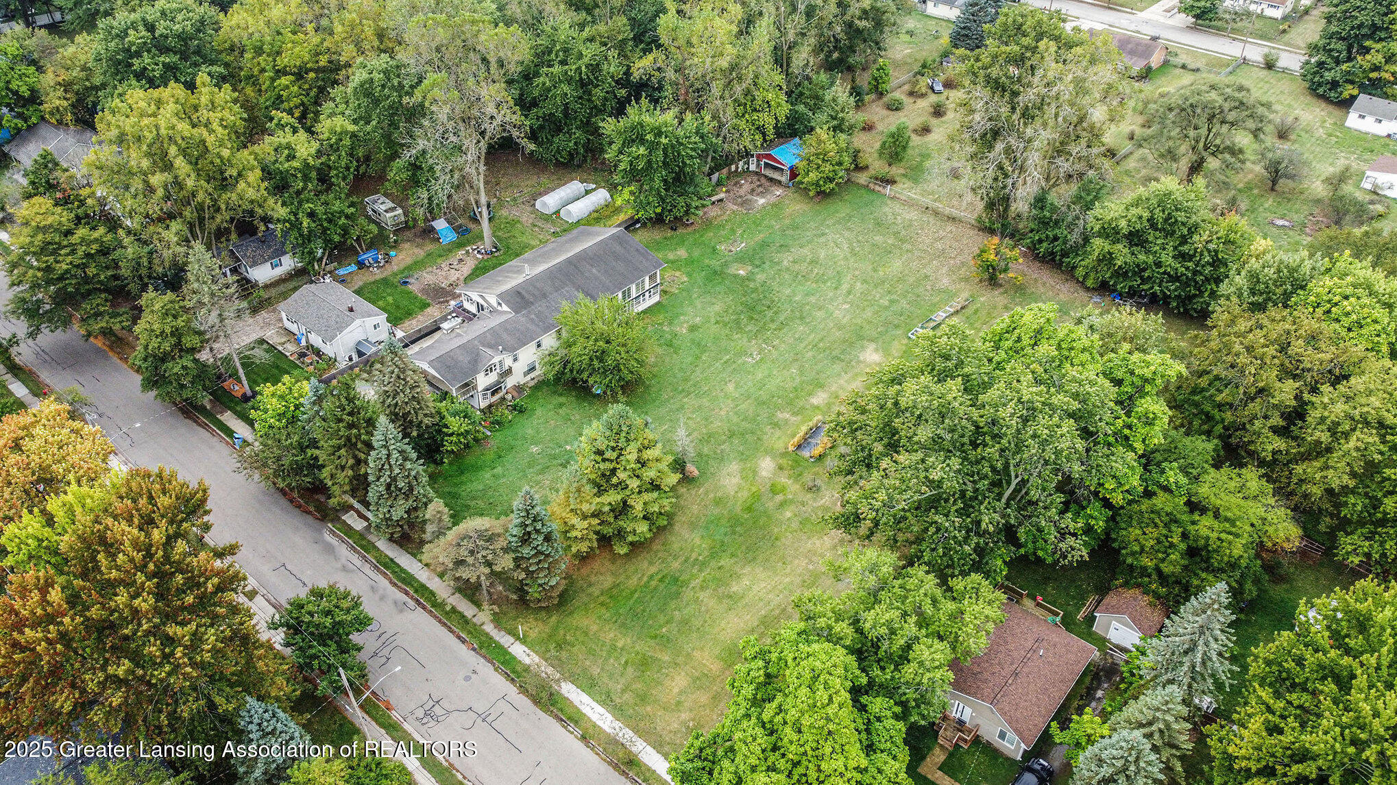 Lansing, Michigan 48911, United States, 5 Bedrooms Bedrooms, ,3 BathroomsBathrooms,Residential,Active,217351