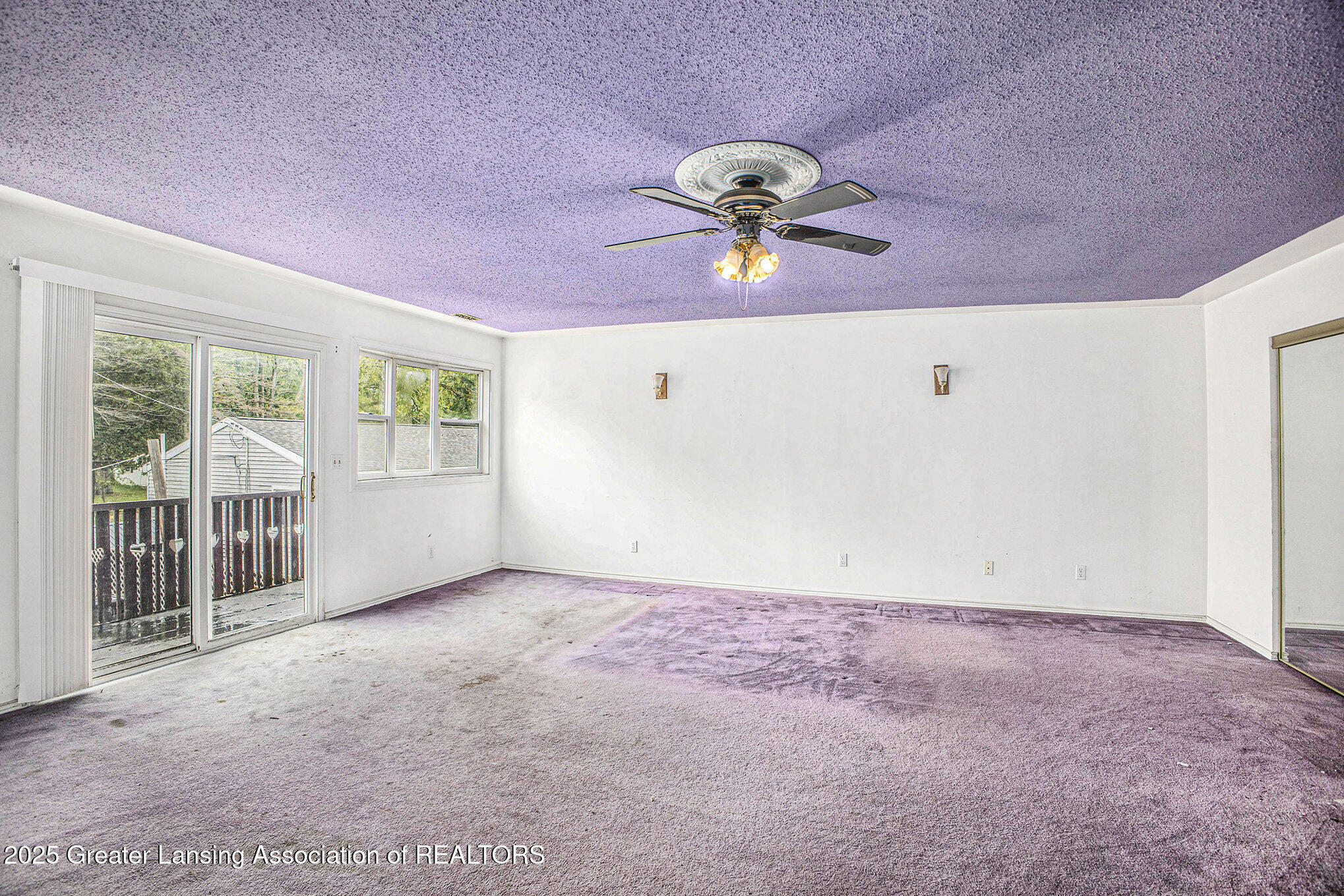 Lansing, Michigan 48911, United States, 5 Bedrooms Bedrooms, ,3 BathroomsBathrooms,Residential,Active,217351