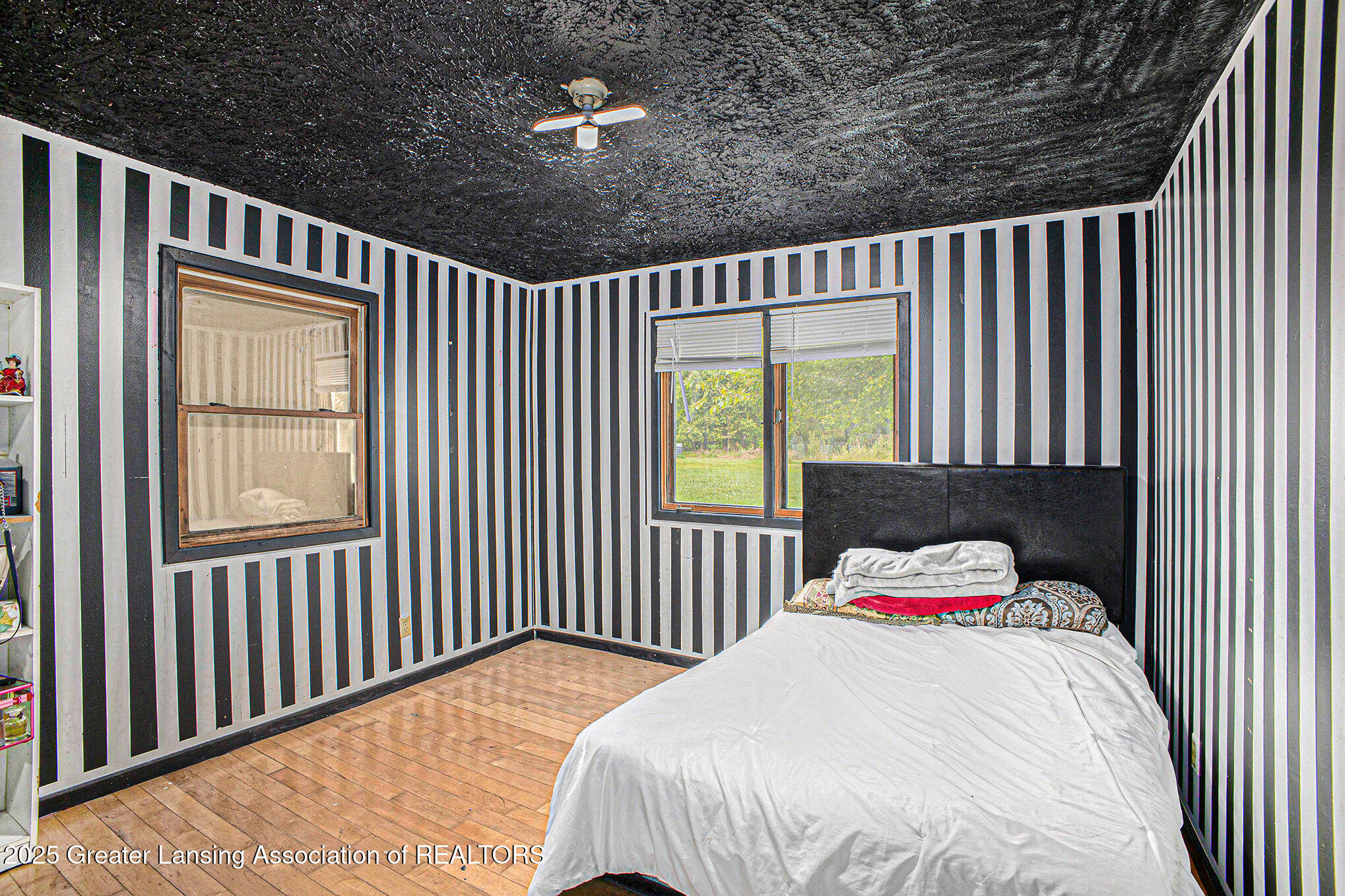 Lansing, Michigan 48911, United States, 5 Bedrooms Bedrooms, ,3 BathroomsBathrooms,Residential,Active,217351