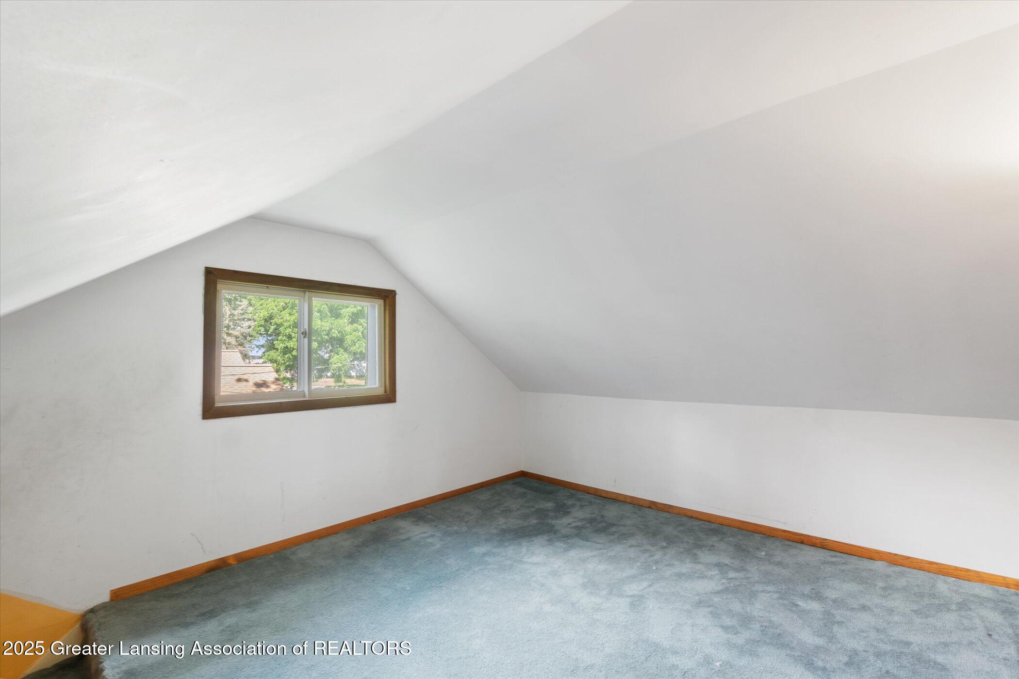 Ionia, Michigan 48846, United States, 2 Bedrooms Bedrooms, ,1 BathroomBathrooms,Residential,Pending,198961