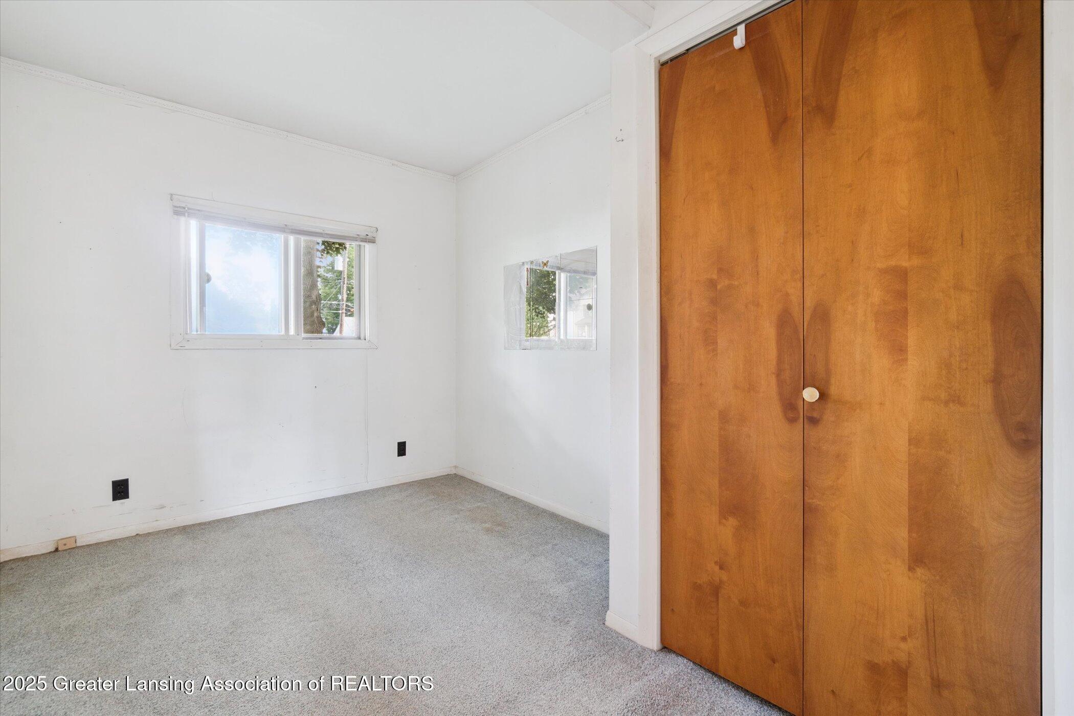 Ionia, Michigan 48846, United States, 2 Bedrooms Bedrooms, ,1 BathroomBathrooms,Residential,Pending,198961