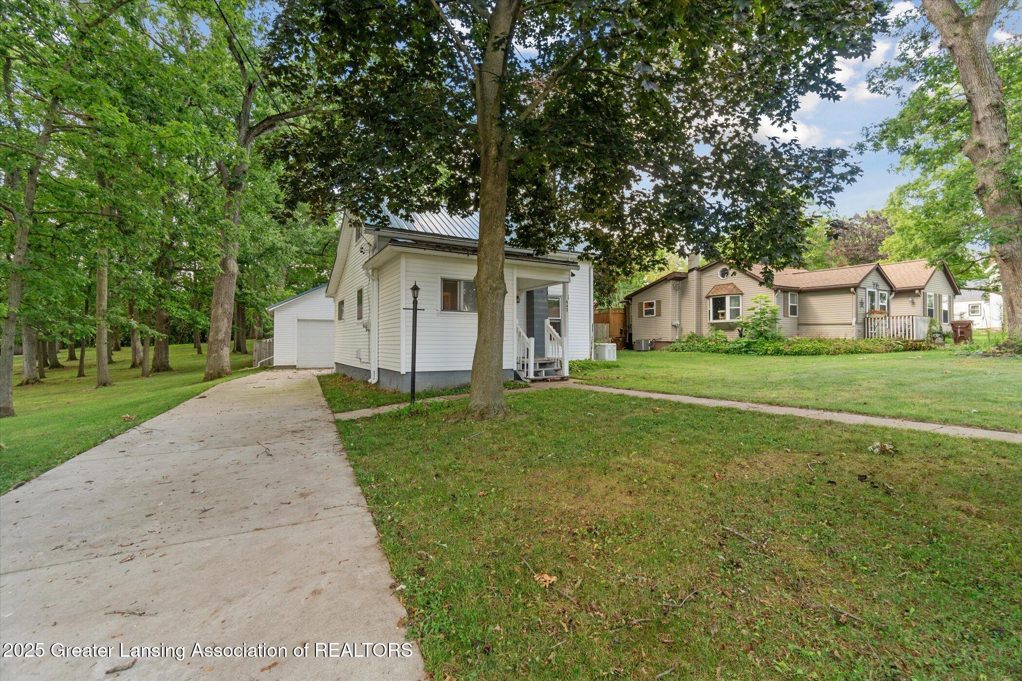 Ionia, Michigan 48846, United States, 2 Bedrooms Bedrooms, ,1 BathroomBathrooms,Residential,Pending,198961