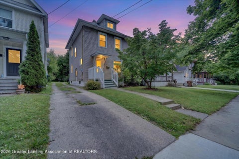 Photo for 921 W Genesee Street