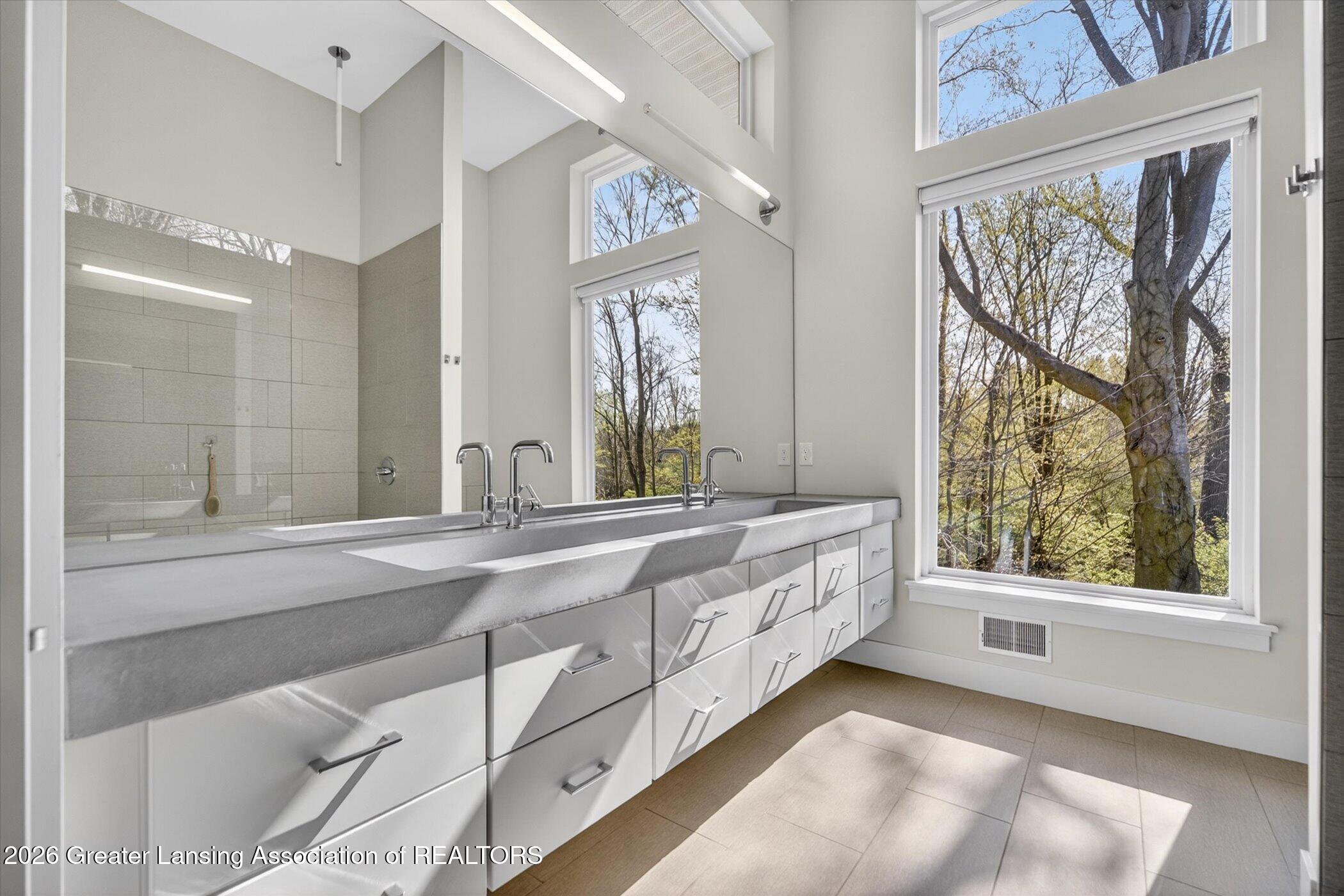 Okemos, Michigan, 48864, United States, 5 Bedrooms Bedrooms, ,5 BathroomsBathrooms,Residential,Active,2041625