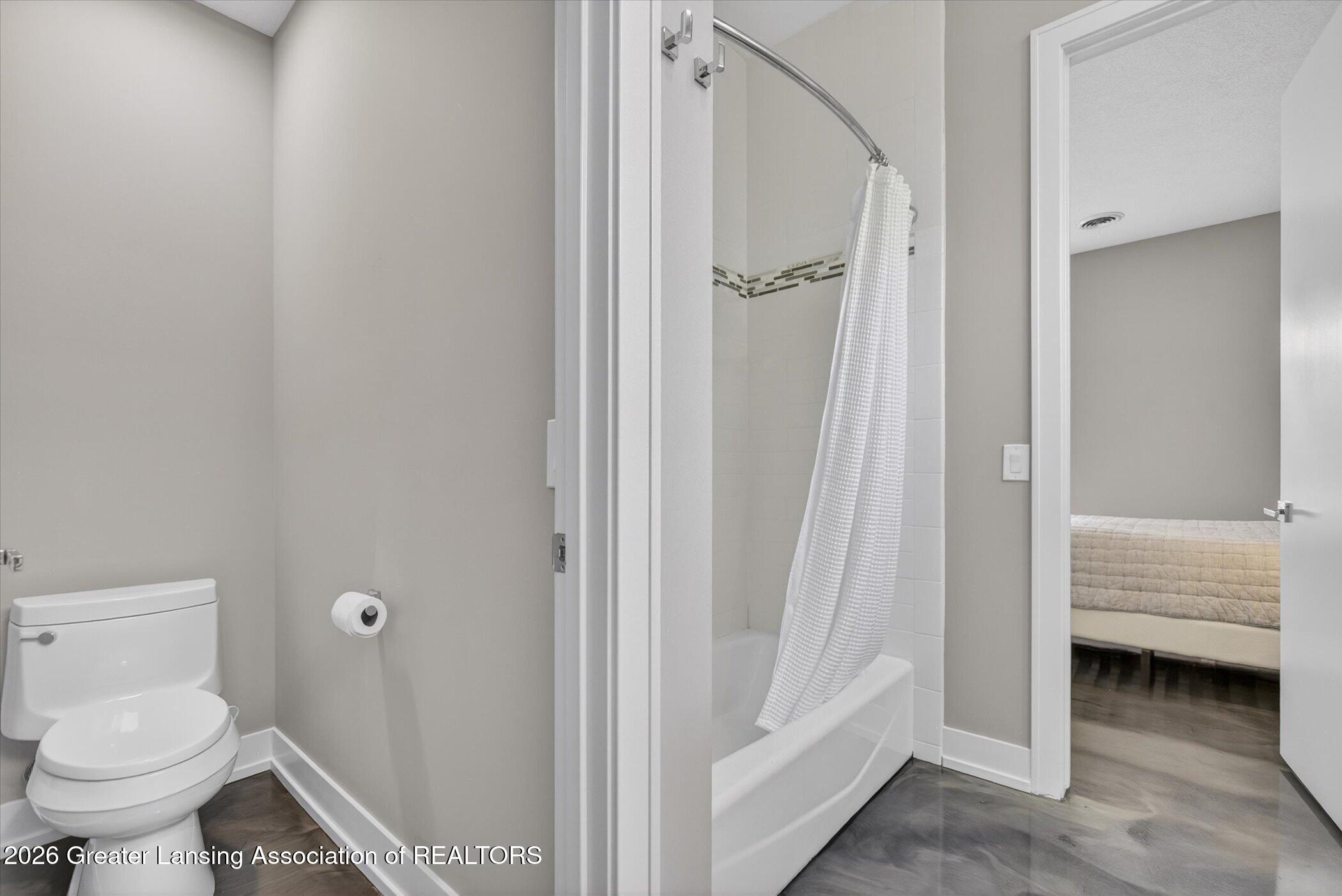 Okemos, Michigan, 48864, United States, 5 Bedrooms Bedrooms, ,5 BathroomsBathrooms,Residential,Active,2041625