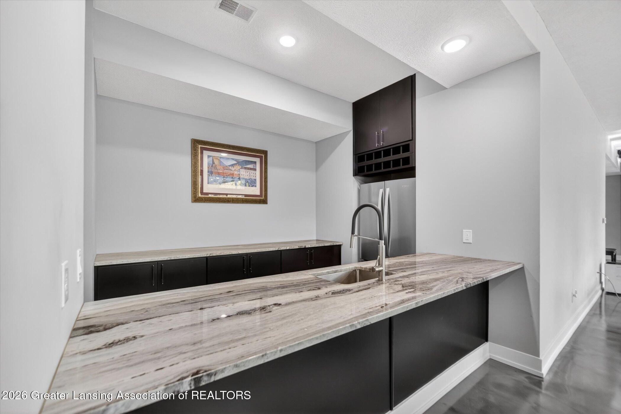 Okemos, Michigan, 48864, United States, 5 Bedrooms Bedrooms, ,5 BathroomsBathrooms,Residential,Active,2041625