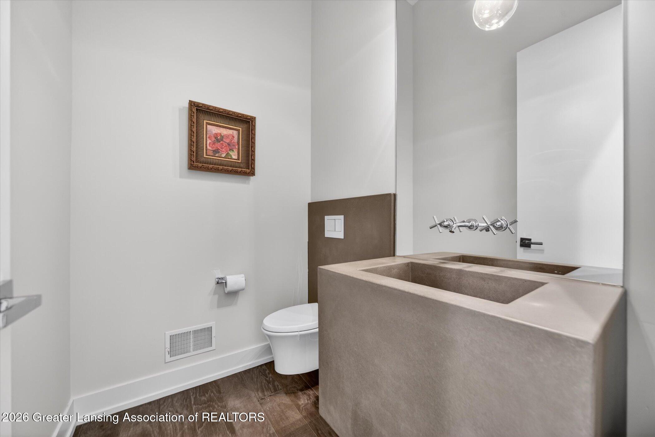Okemos, Michigan, 48864, United States, 5 Bedrooms Bedrooms, ,5 BathroomsBathrooms,Residential,Active,2041625