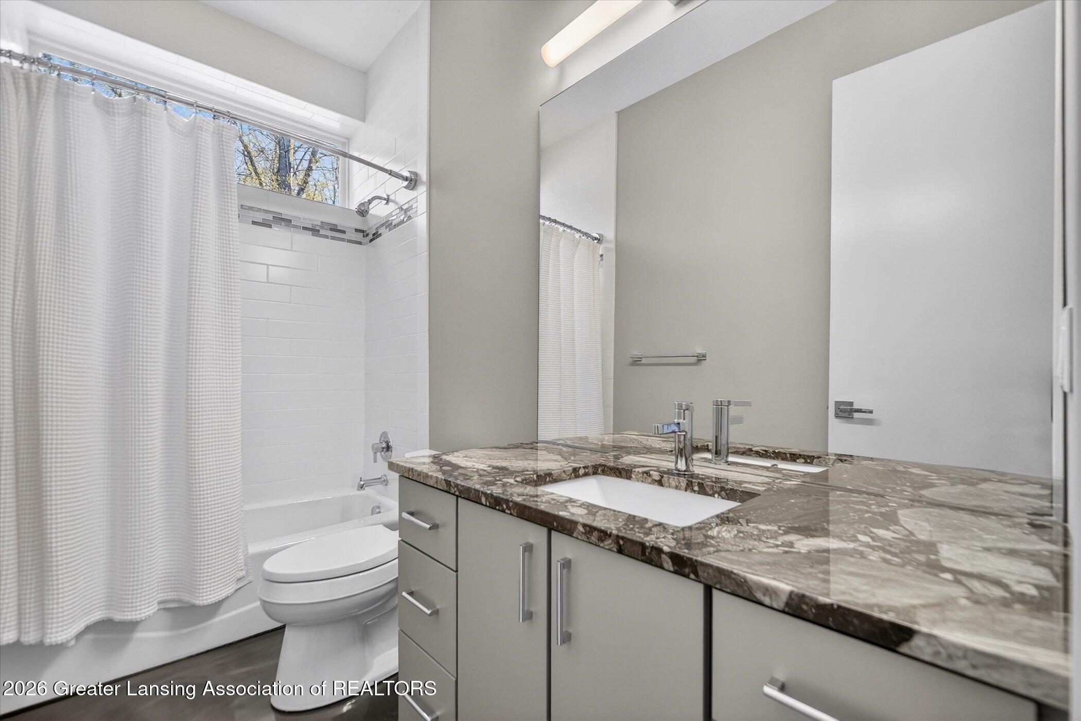 Okemos, Michigan, 48864, United States, 5 Bedrooms Bedrooms, ,5 BathroomsBathrooms,Residential,Active,2041625