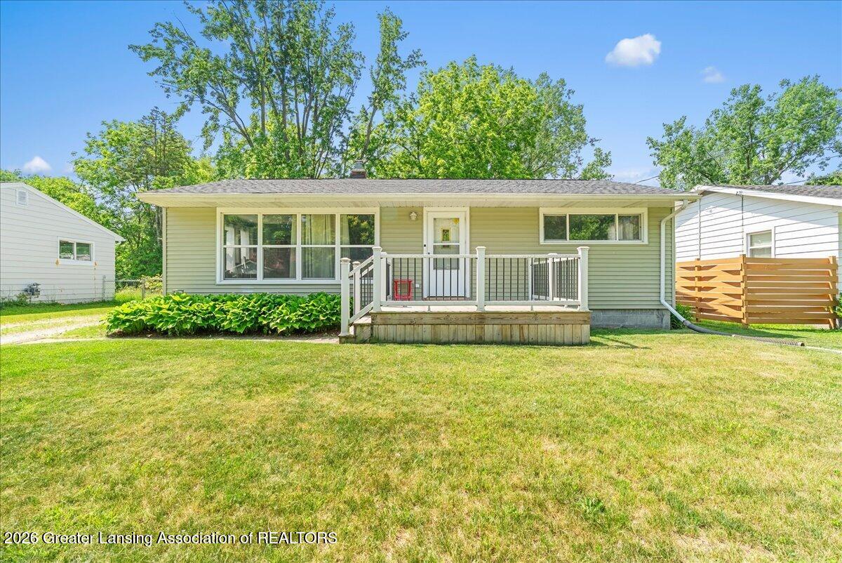 Photo 1 of 28 — 901 Brad Street, Lansing, MI 48911