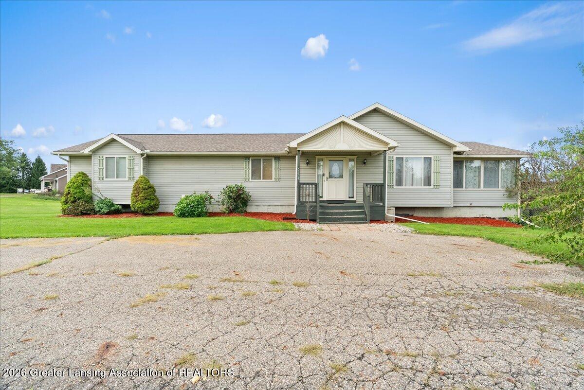2104 Maurer Road - Photo 2