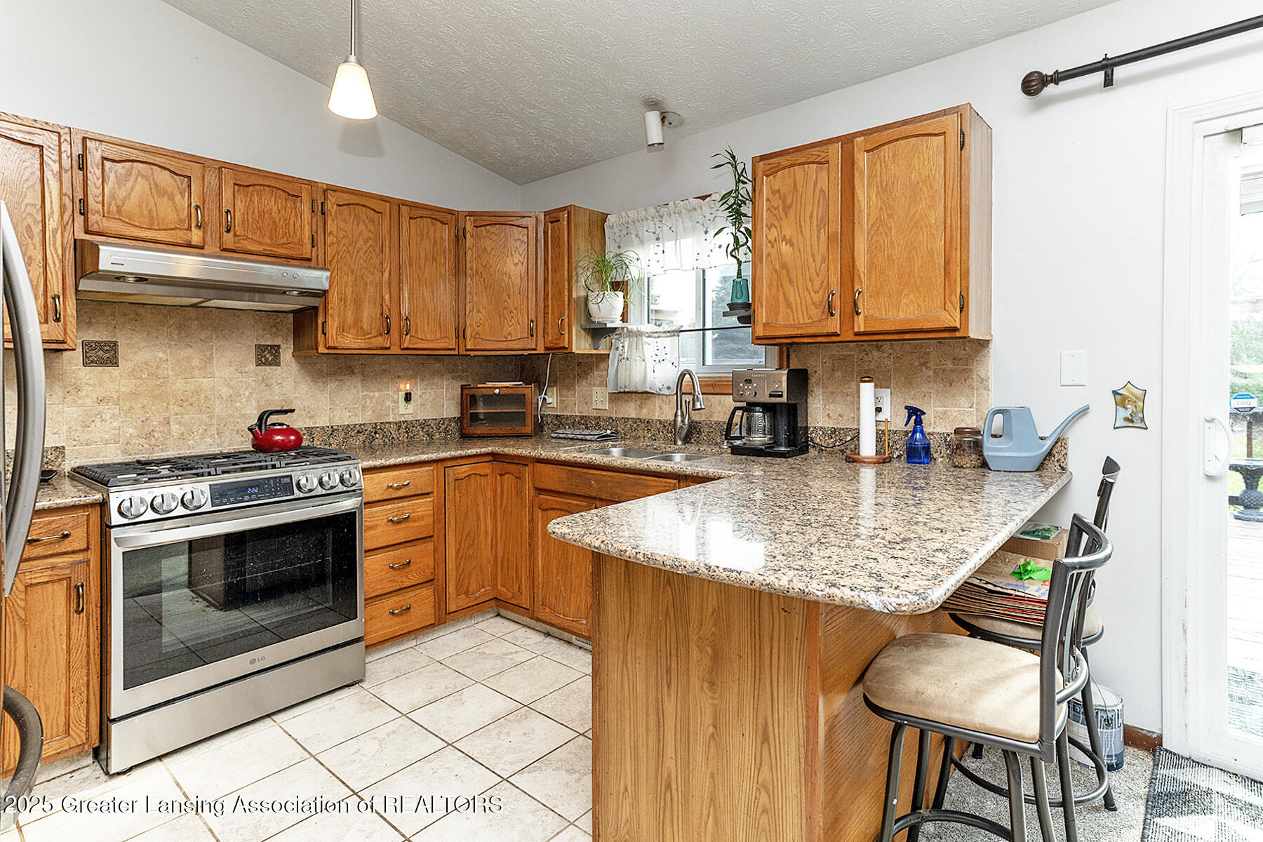 Holt, Michigan 48842, United States, 3 Bedrooms Bedrooms, ,2 BathroomsBathrooms,Residential,Active,238161