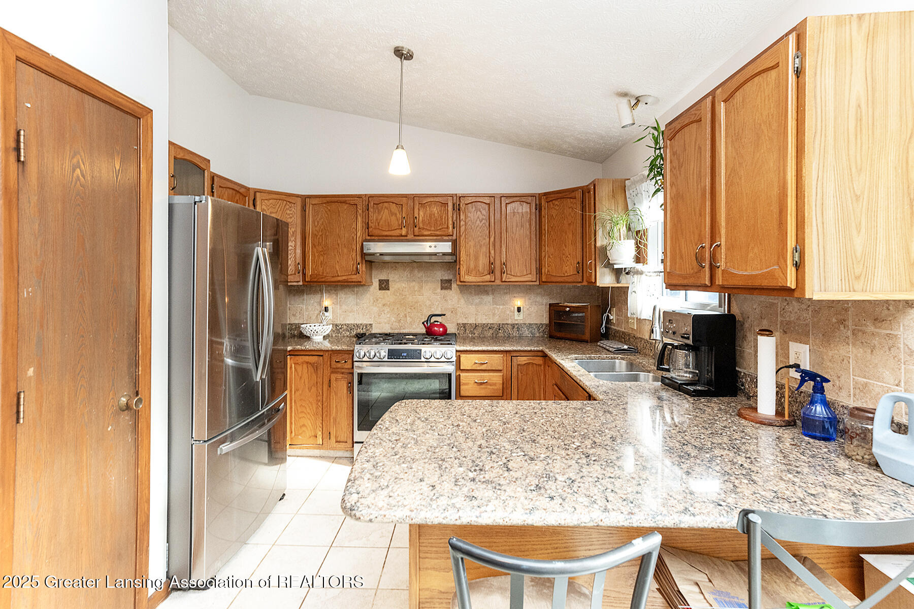 Holt, Michigan 48842, United States, 3 Bedrooms Bedrooms, ,2 BathroomsBathrooms,Residential,Active,238161