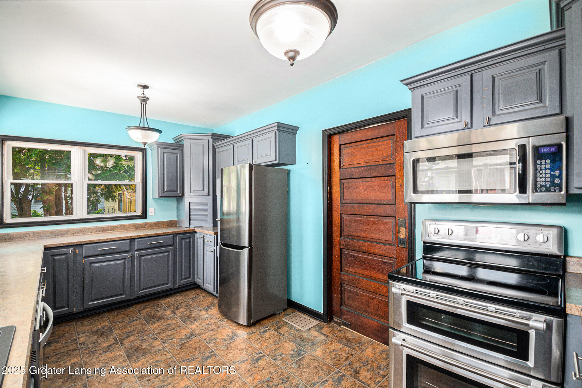 Owosso, Michigan 48867, United States, 3 Bedrooms Bedrooms, ,2 BathroomsBathrooms,Residential,Pending,152349