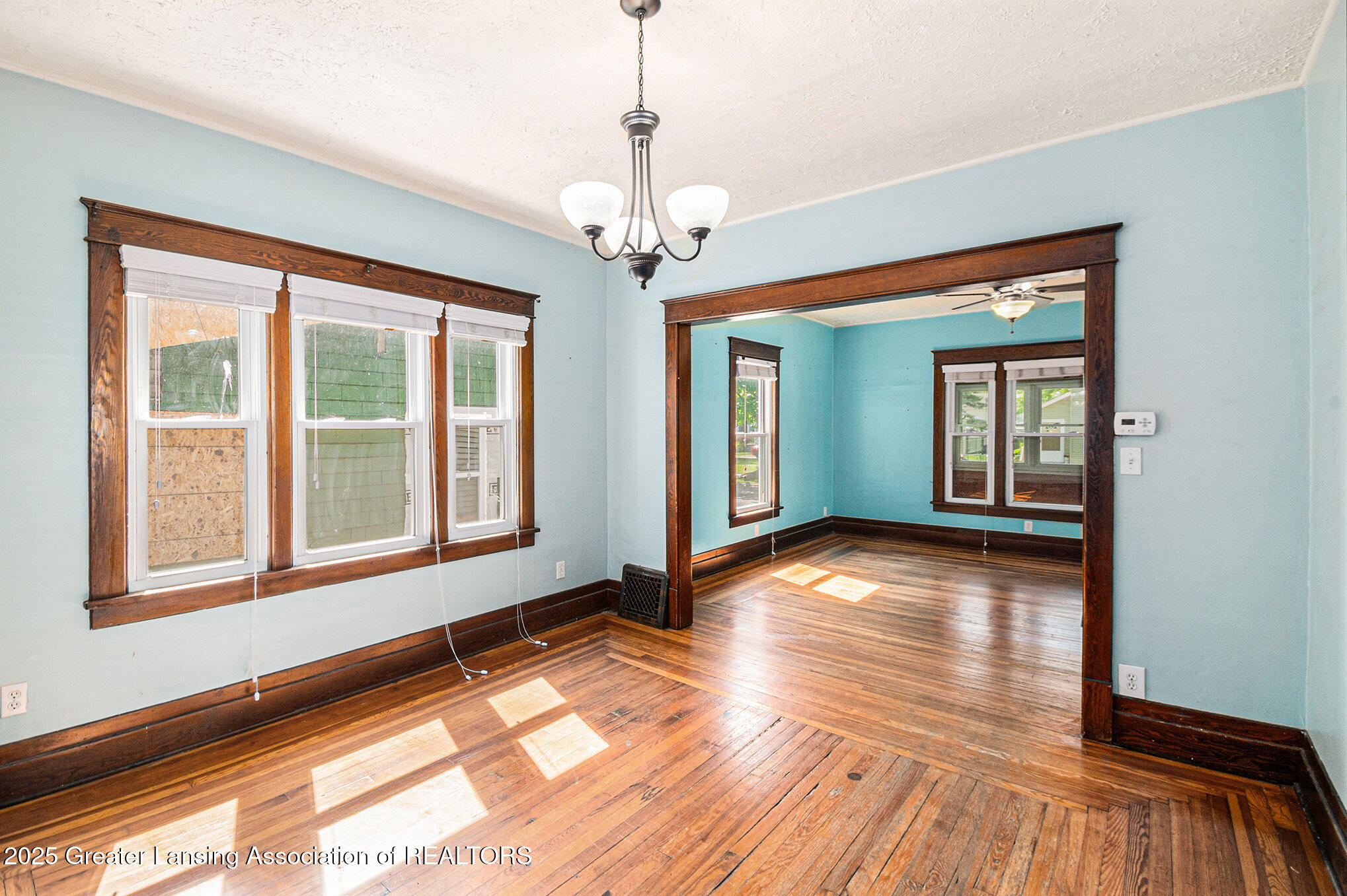 Owosso, Michigan 48867, United States, 3 Bedrooms Bedrooms, ,2 BathroomsBathrooms,Residential,Pending,152349