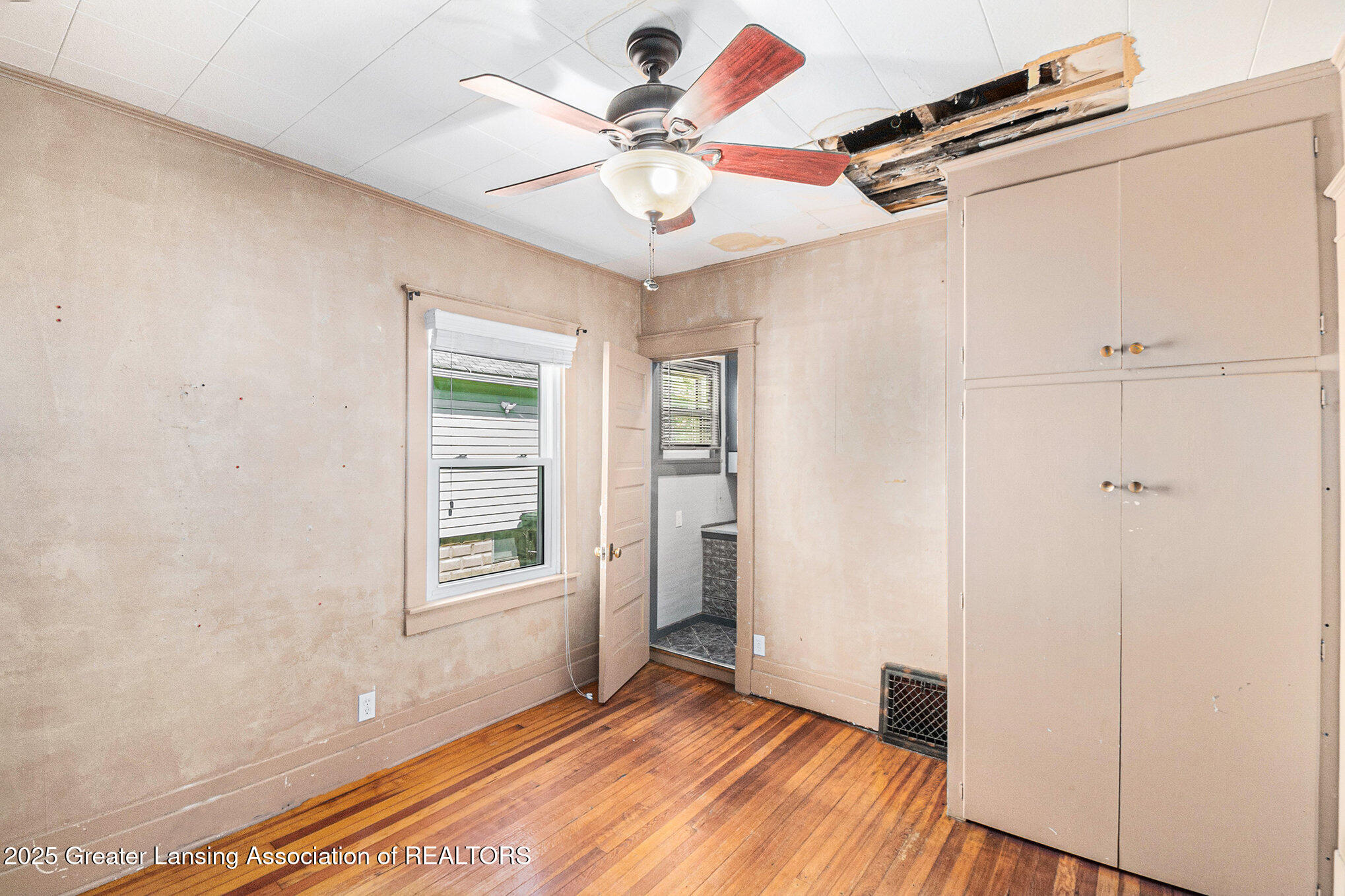 Owosso, Michigan 48867, United States, 3 Bedrooms Bedrooms, ,2 BathroomsBathrooms,Residential,Pending,152349