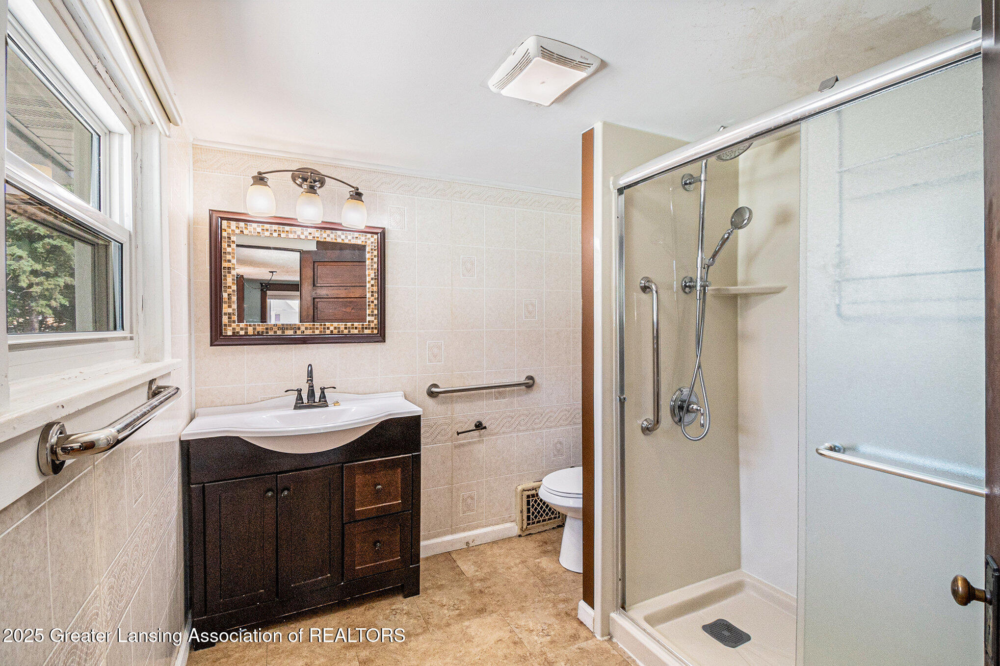 Owosso, Michigan 48867, United States, 3 Bedrooms Bedrooms, ,2 BathroomsBathrooms,Residential,Pending,152349