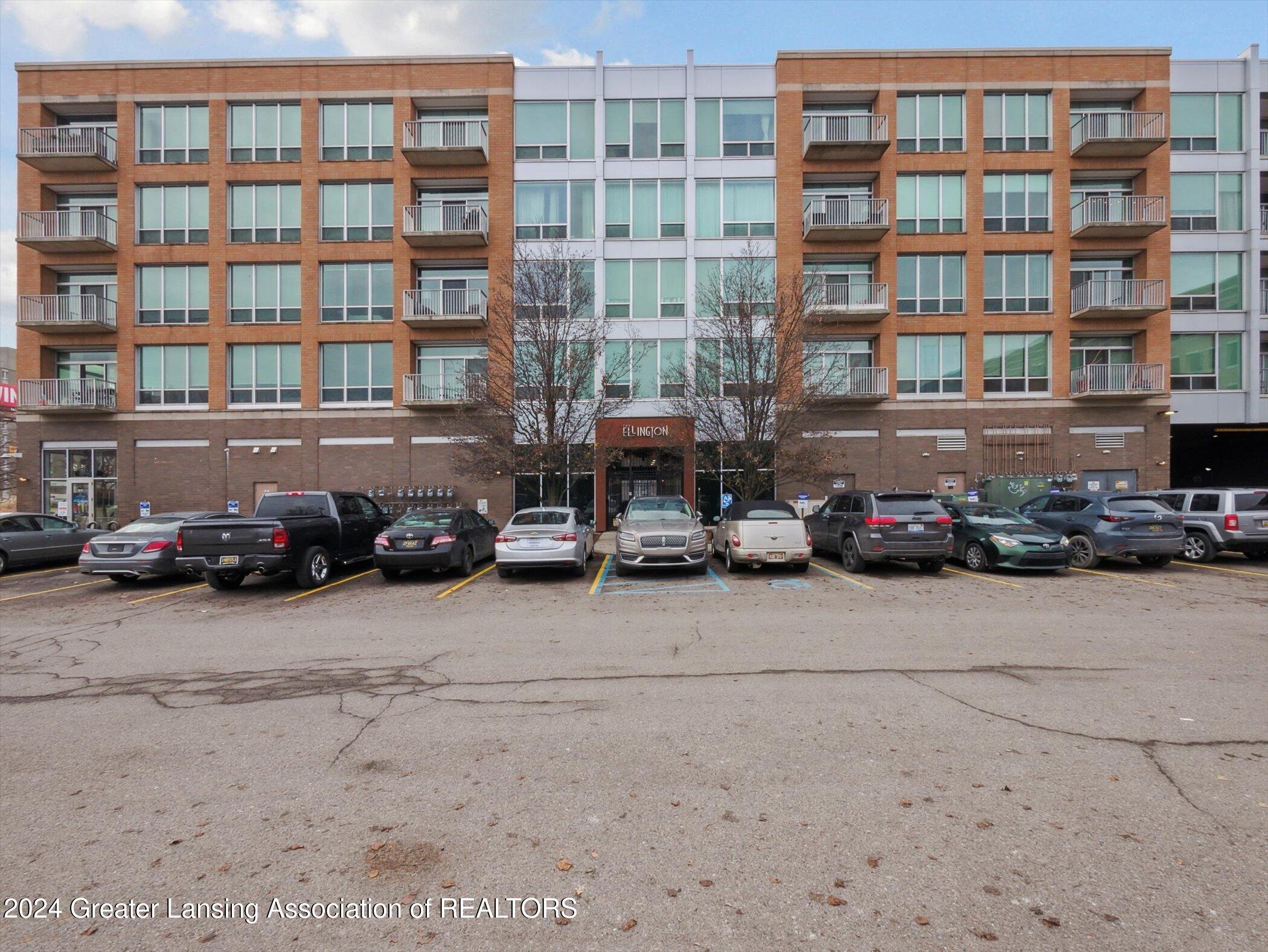 Detroit, Michigan 48201, United States, 1 Bedroom Bedrooms, ,2 BathroomsBathrooms,Residential,Active,21882